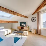 Renovated Apartman Bordeaux