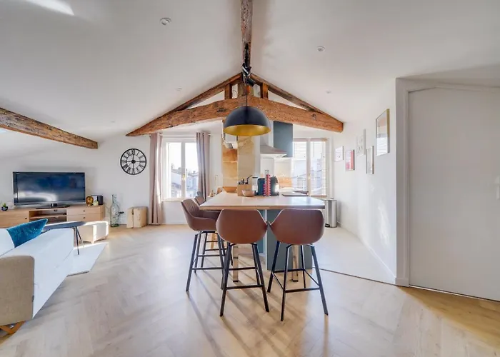 Renovated Apartman *